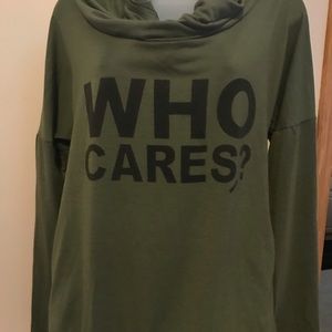 Lightweight top with drawstring bottom